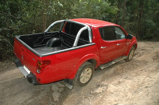 toyota hilux dual cab towing capacity #3