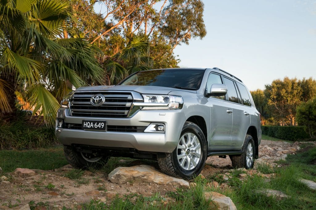 2019 Toyota LandCruiser 200 VX 4WD Review - AnyAuto