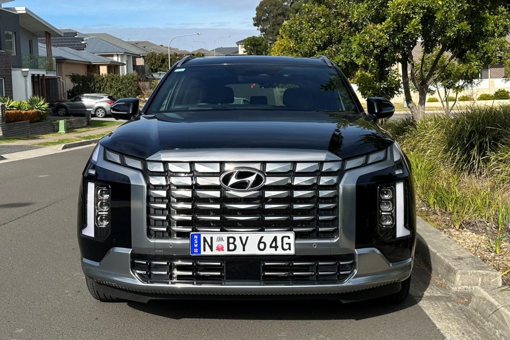 Hyundai Palisade 38l Highlander 2wd Suv 2023 Review Anyauto